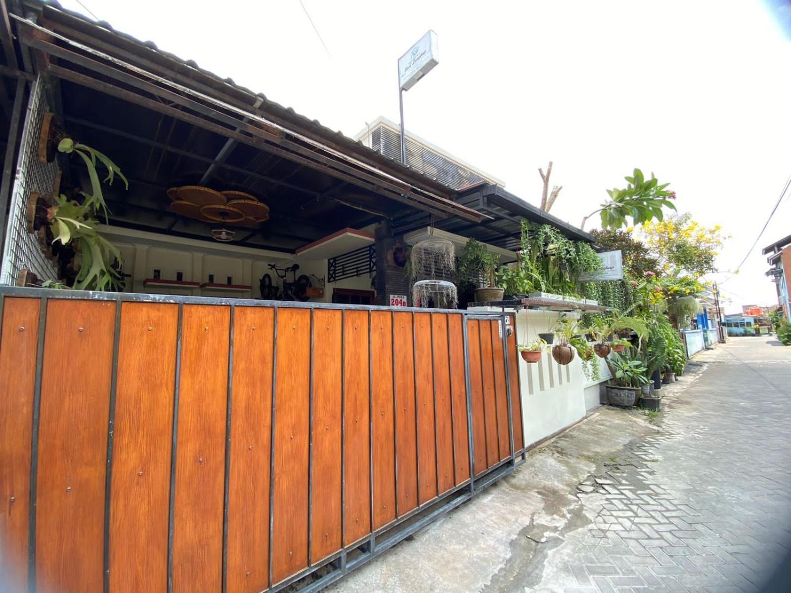 Coliving Jogja Sweet Home Kost Lengkap Di Jogjakarta Exterior photo