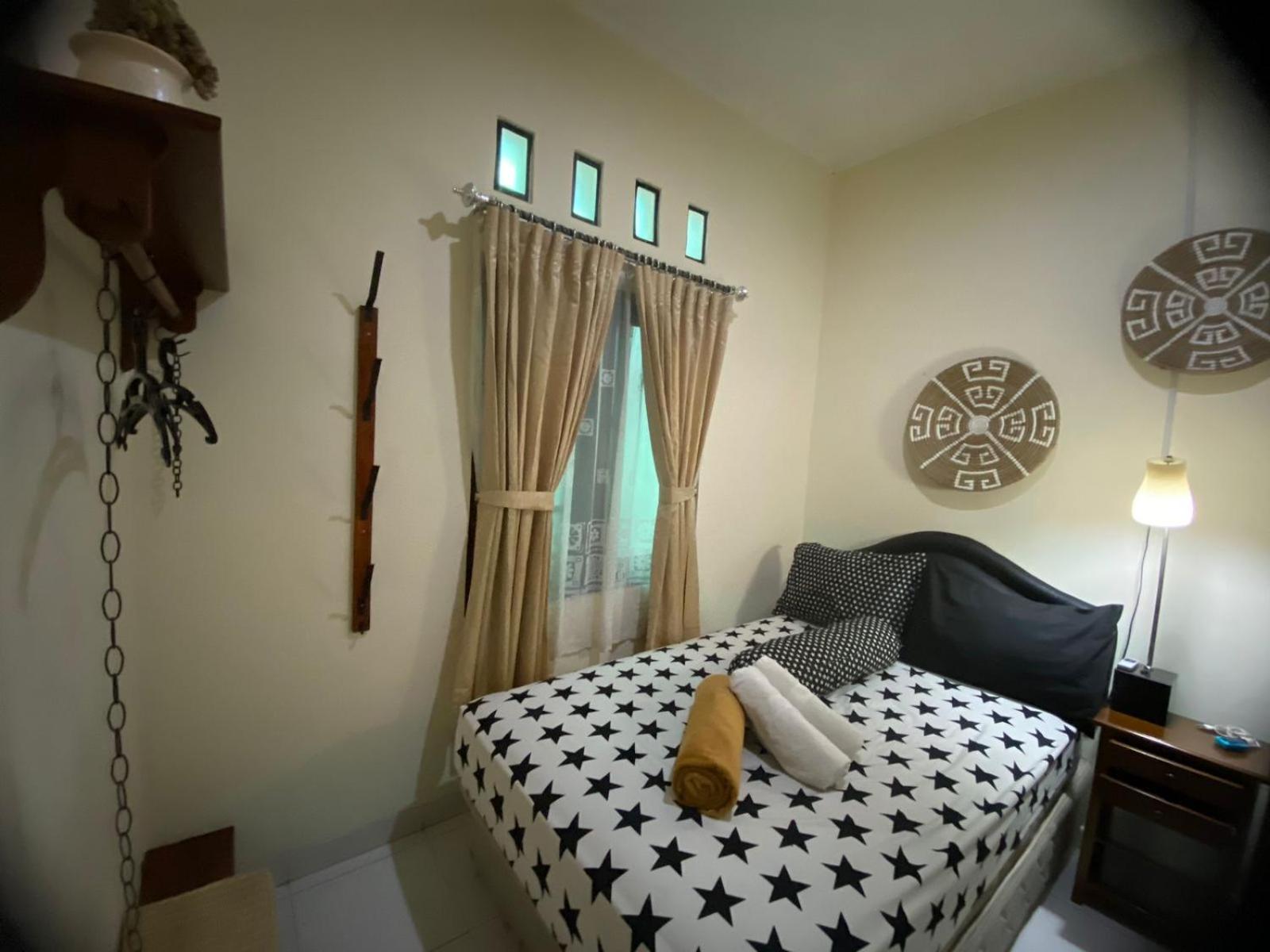 Coliving Jogja Sweet Home Kost Lengkap Di Jogjakarta Room photo