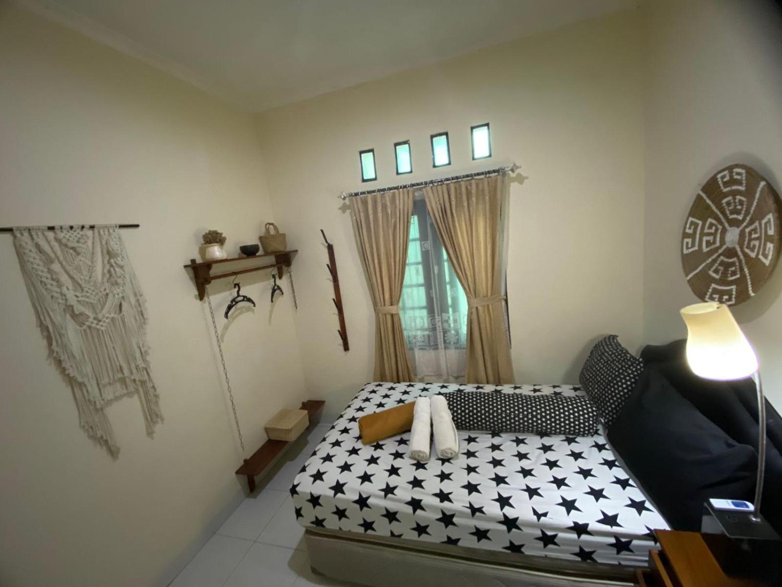 Coliving Jogja Sweet Home Kost Lengkap Di Jogjakarta Room photo