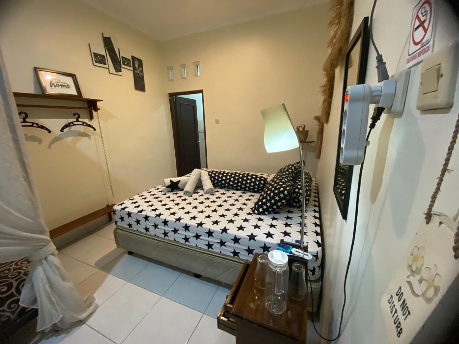 Coliving Jogja Sweet Home Kost Lengkap Di Jogjakarta Room photo